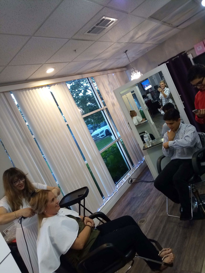 Hello-Gorgeous-salon-Naples opening