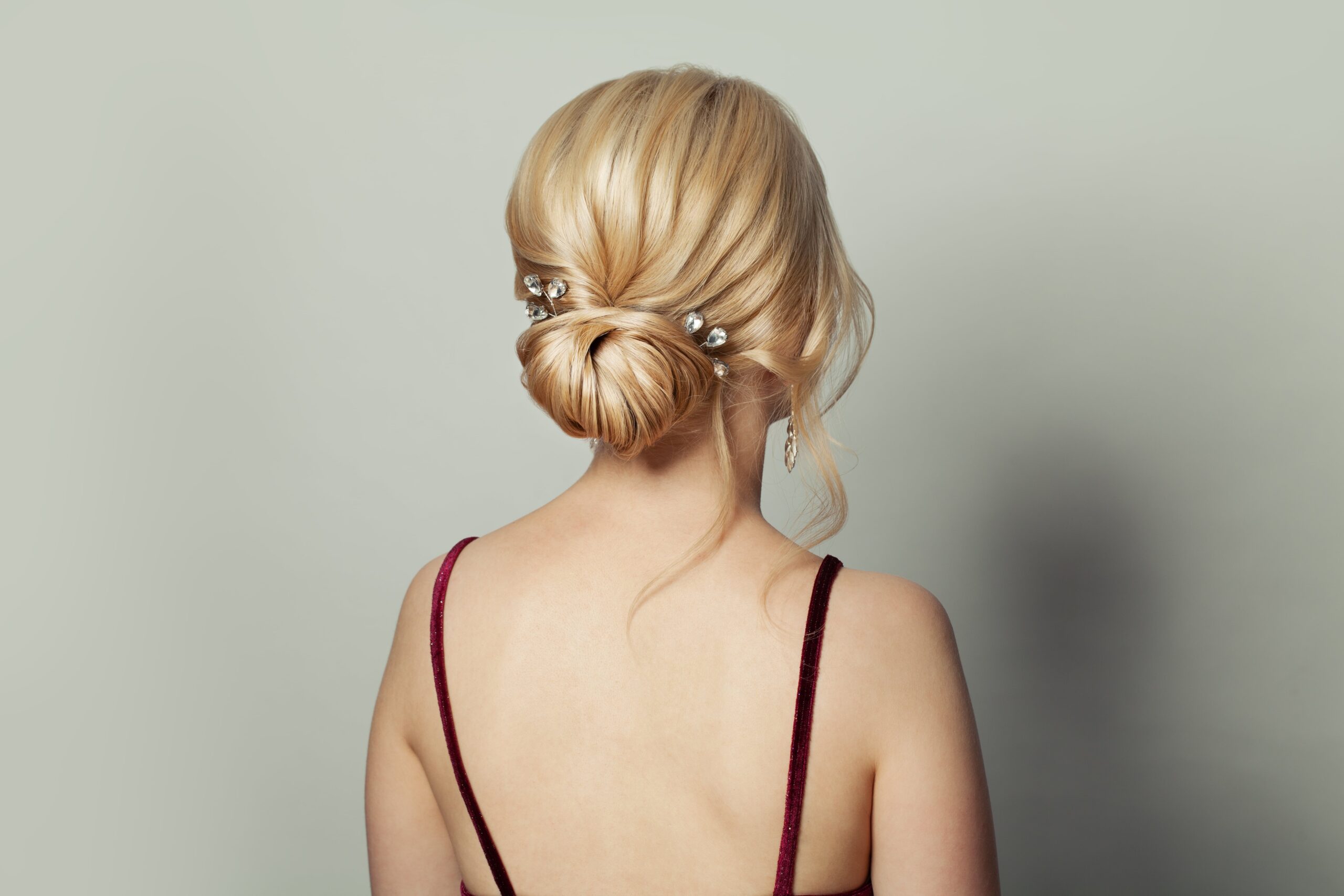 The Elegance of French Hairdos: Chignons, French Knots and More